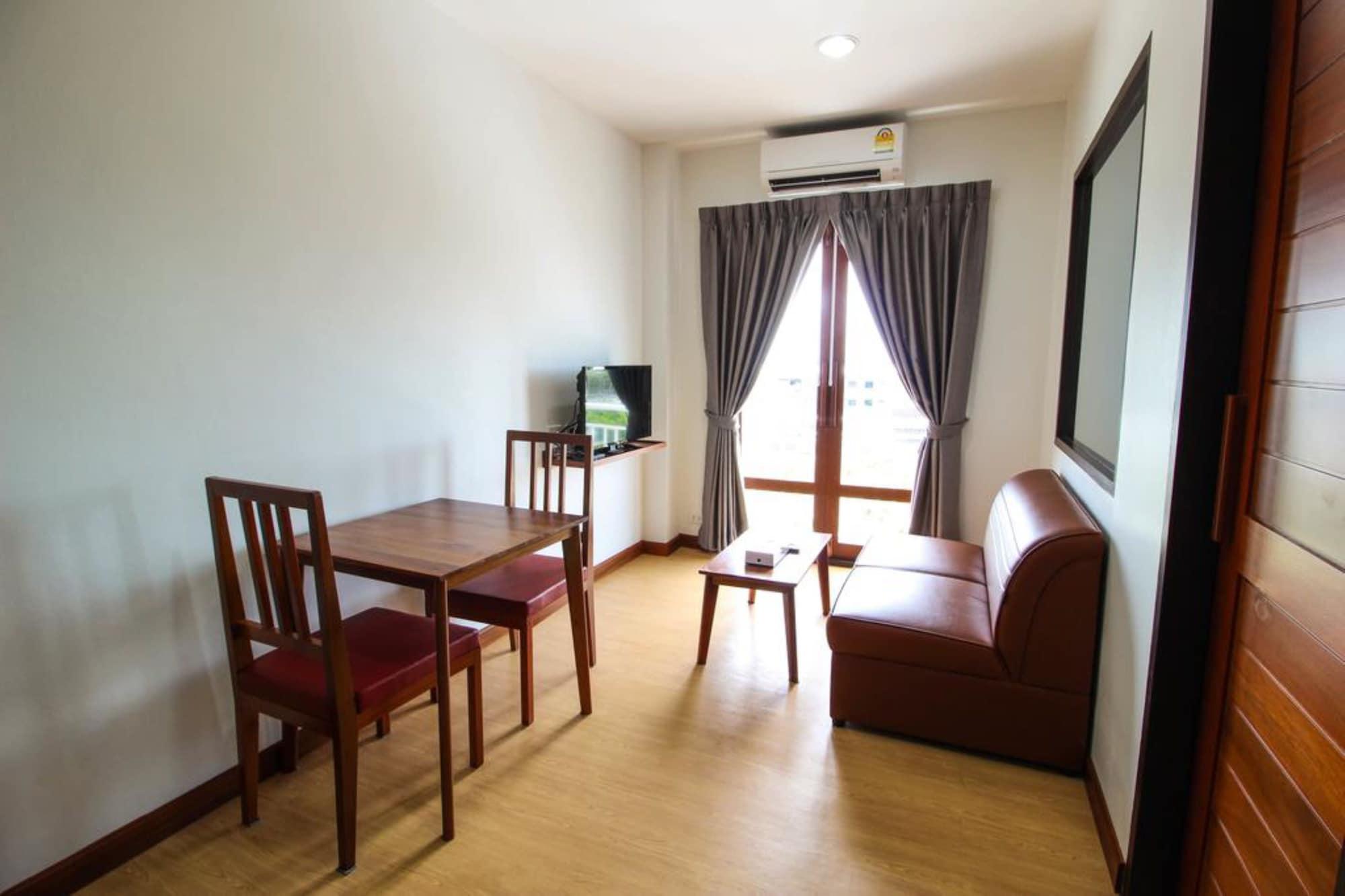 Tai-Shan Suites Ratchaburi Exterior photo