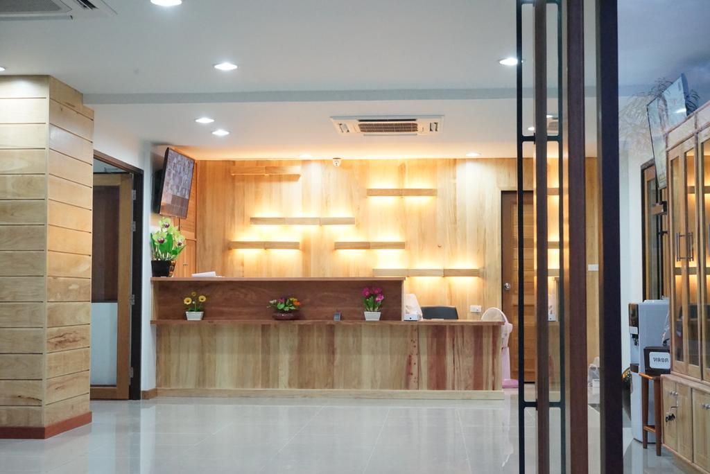 Tai-Shan Suites Ratchaburi Exterior photo