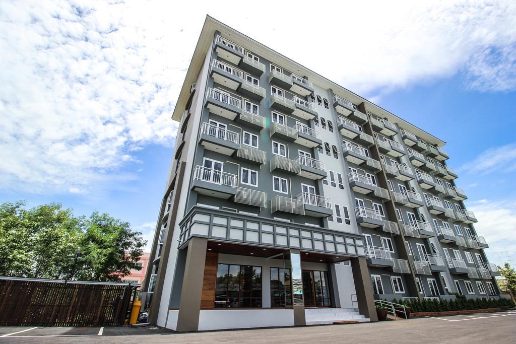 Tai-Shan Suites Ratchaburi Exterior photo
